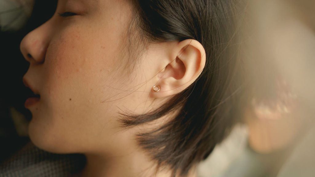 Auricoloterapia: ritrovare il proprio benessere con il massaggio dell'orecchio